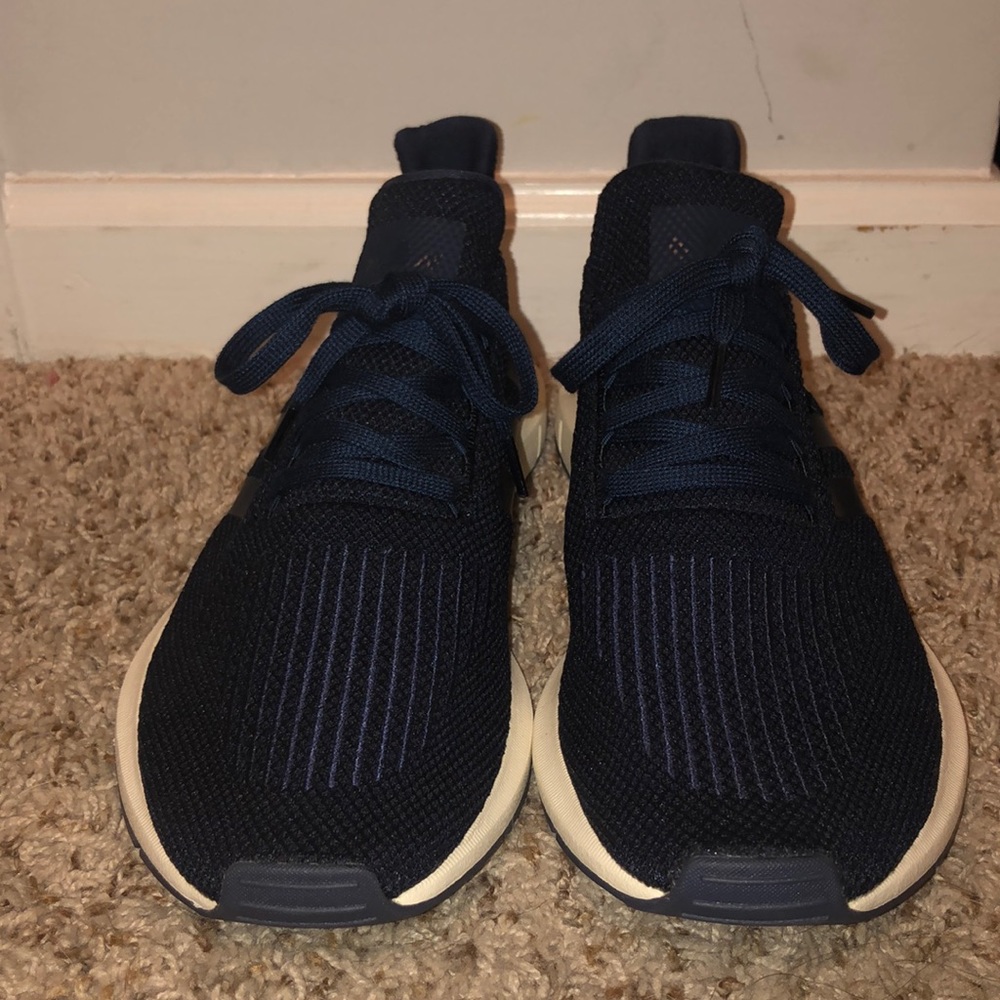 Mens adidas running shoes